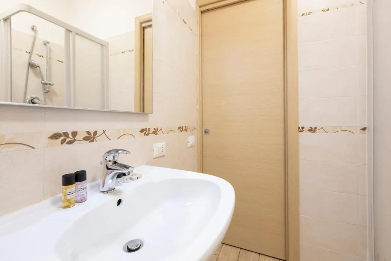 Domus Aurelia Vaticano Via Gregorio VII 90 Roma Apartment 0*, Rome